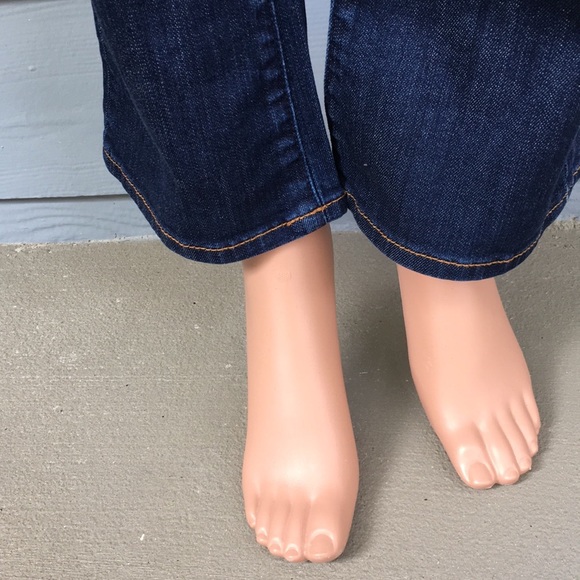 Lucky Brand Boot Jeans - Picture 6 of 13